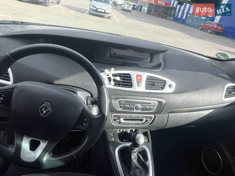 Минивэн Renault Scenic 2009 в Дубно