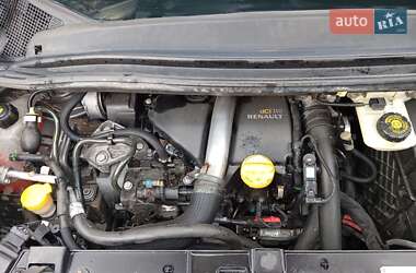 Минивэн Renault Scenic 2011 в 