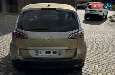 Минивэн Renault Scenic 2014 в 