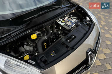 Минивэн Renault Scenic 2014 в 