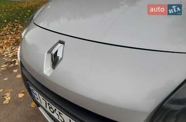 Минивэн Renault Scenic 2011 в 