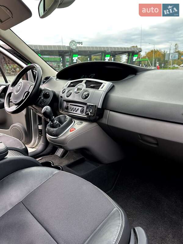 Мінівен Renault Scenic 2007 в Луцьку