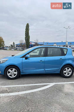 Минивэн Renault Scenic 2014 в 