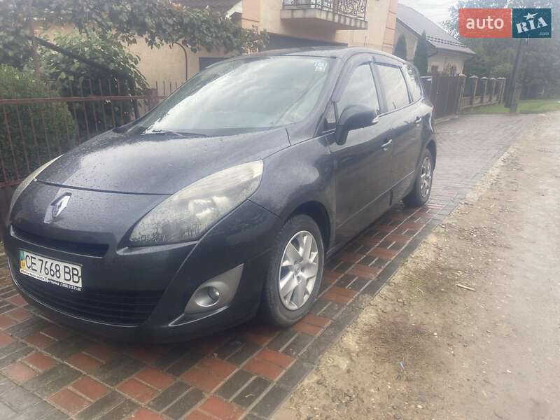 Мінівен Renault Scenic 2011 в Чернівцях