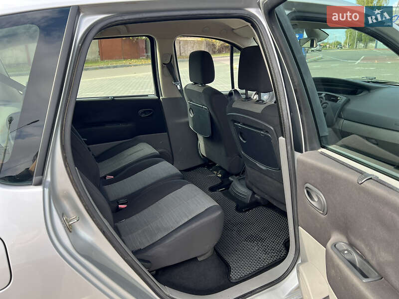 Мінівен Renault Scenic 2006 в Рені фото 8 Мінівен Renault Scenic 2006 в Рені