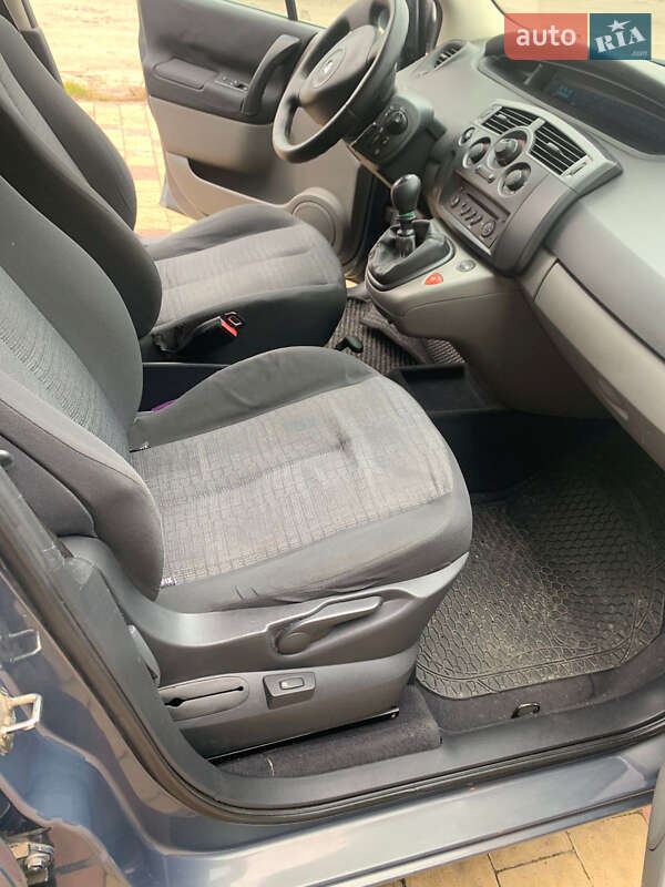 Минивэн Renault Scenic 2007 в Золочеве