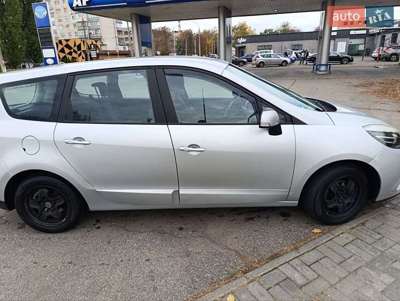 Минивэн Renault Scenic 2013 в Черкассах