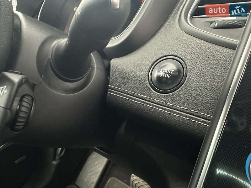 Мінівен Renault Scenic 2016 в Луцьку