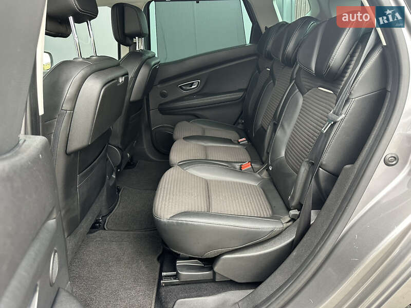 Мінівен Renault Scenic 2016 в Луцьку