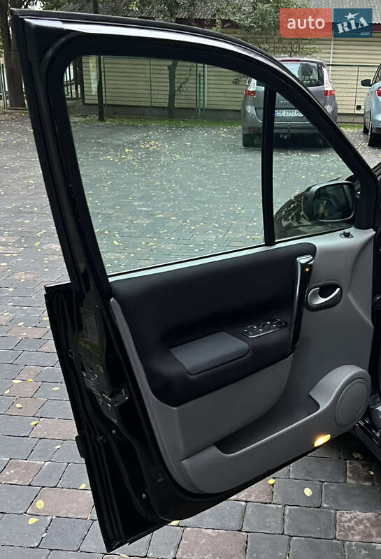 Мінівен Renault Scenic 2007 в Івано-Франківську фото 33 Мінівен Renault Scenic 2007 в Івано-Франківську