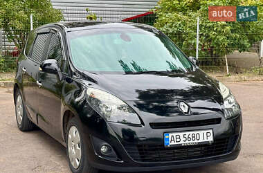 Мінівен Renault Scenic 2011 в 