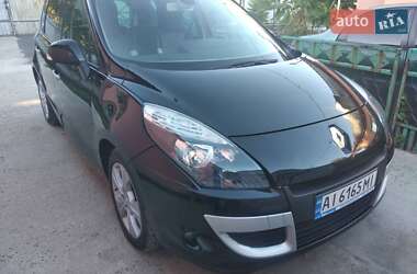 Минивэн Renault Scenic 2011 в 