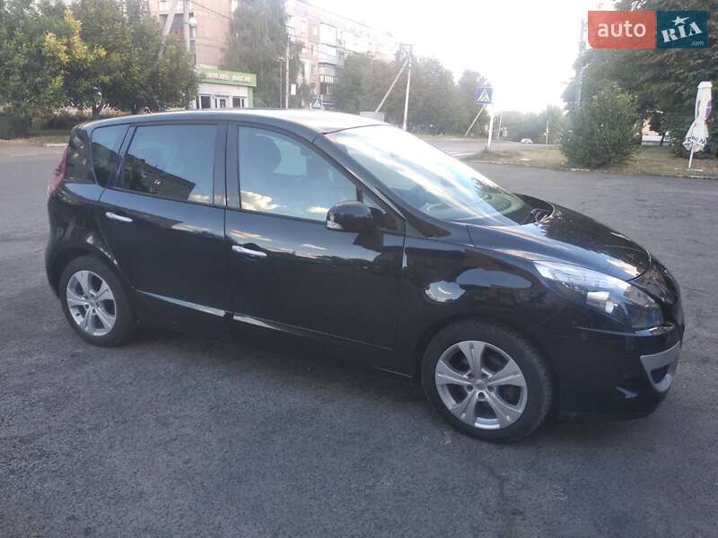 Мінівен Renault Scenic 2011 в Гайвороні фото 15 Мінівен Renault Scenic 2011 в Гайвороні