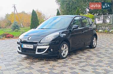 Минивэн Renault Scenic 2011 в 