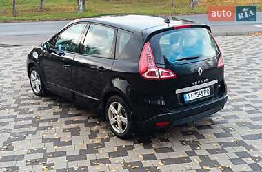 Минивэн Renault Scenic 2011 в 