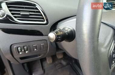 Минивэн Renault Scenic 2011 в 