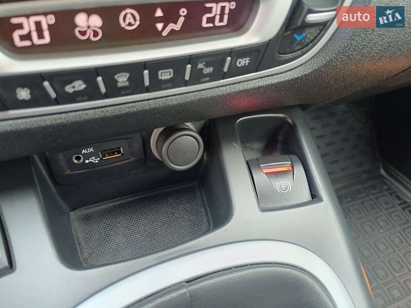 Мінівен Renault Scenic 2011 в Ніжині фото 33 Мінівен Renault Scenic 2011 в Ніжині