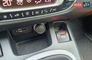 Минивэн Renault Scenic 2011 в 