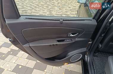 Минивэн Renault Scenic 2011 в 