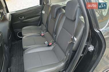 Минивэн Renault Scenic 2011 в 
