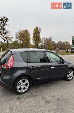 Минивэн Renault Scenic 2009 в 