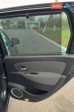 Минивэн Renault Scenic 2009 в 
