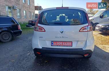 Минивэн Renault Scenic 2010 в 