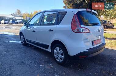 Минивэн Renault Scenic 2010 в 
