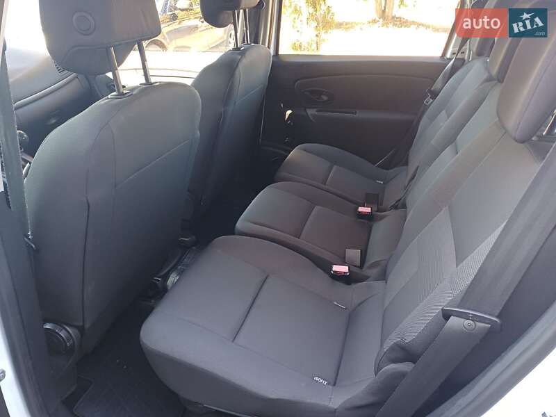 Мінівен Renault Scenic 2010 в Ковелі фото 17 Мінівен Renault Scenic 2010 в Ковелі