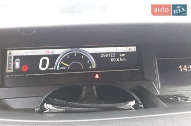 Минивэн Renault Scenic 2009 в 