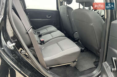 Минивэн Renault Scenic 2012 в 