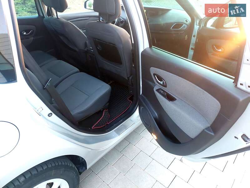 Мінівен Renault Scenic 2011 в Хмельницькому фото 13 Мінівен Renault Scenic 2011 в Хмельницькому
