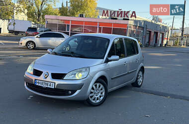 Минивэн Renault Scenic 2008 в  фото 7 Минивэн Renault Scenic 2008 в