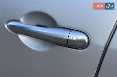 Мінівен Renault Scenic 2007 в  фото 25 Мінівен Renault Scenic 2007 в