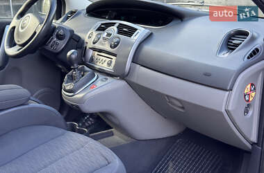 Мінівен Renault Scenic 2007 в  фото 34 Мінівен Renault Scenic 2007 в