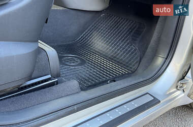 Мінівен Renault Scenic 2007 в  фото 40 Мінівен Renault Scenic 2007 в