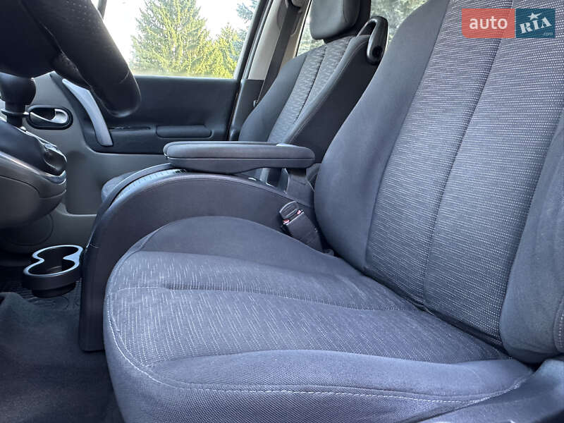 Минивэн Renault Scenic 2007 в Ровно фото 61 Минивэн Renault Scenic 2007 в Ровно
