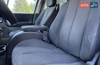 Мінівен Renault Scenic 2007 в  фото 62 Мінівен Renault Scenic 2007 в