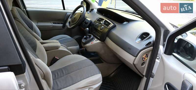 Мінівен Renault Scenic 2006 в Львові фото 20 Мінівен Renault Scenic 2006 в Львові