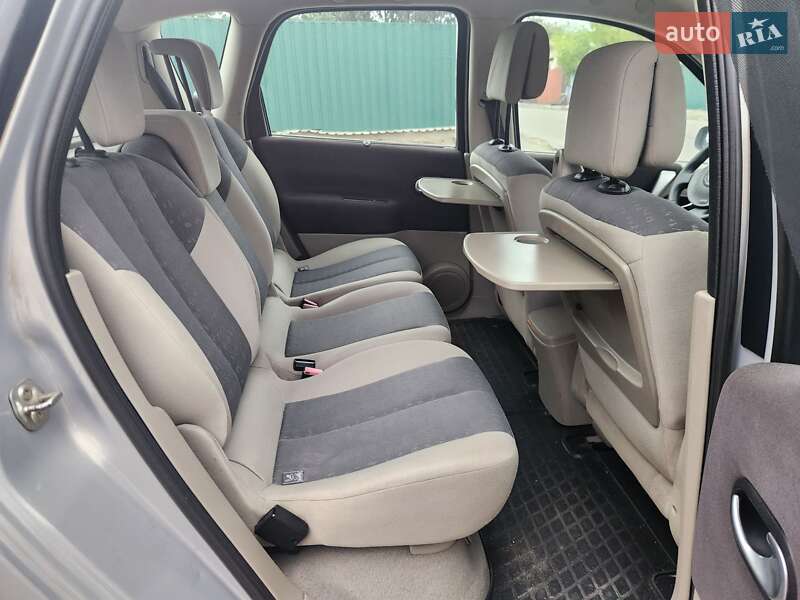 Мінівен Renault Scenic 2005 в Полтаві фото 12 Мінівен Renault Scenic 2005 в Полтаві