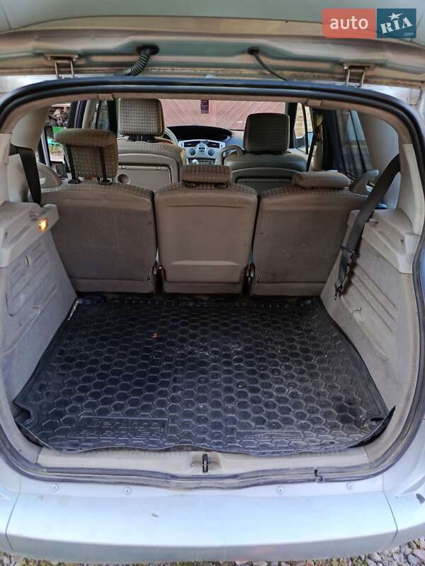 Мінівен Renault Scenic 2003 в Кам'янці-Бузькій