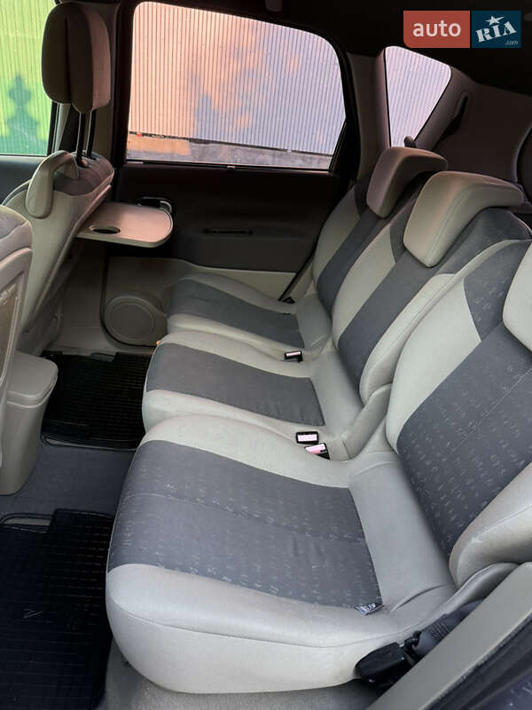 Минивэн Renault Scenic 2005 в Красилове фото 38 Минивэн Renault Scenic 2005 в Красилове