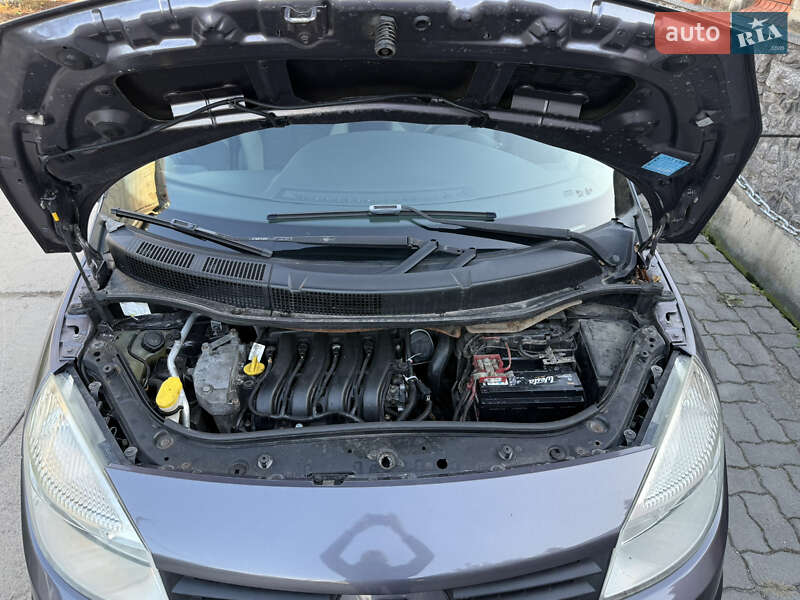 Минивэн Renault Scenic 2005 в Красилове фото 70 Минивэн Renault Scenic 2005 в Красилове