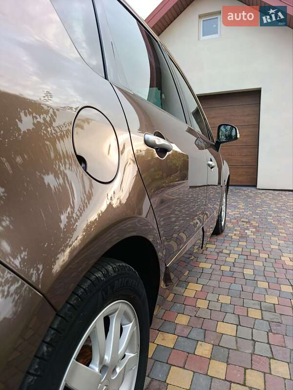 Мінівен Renault Scenic 2009 в Луцьку