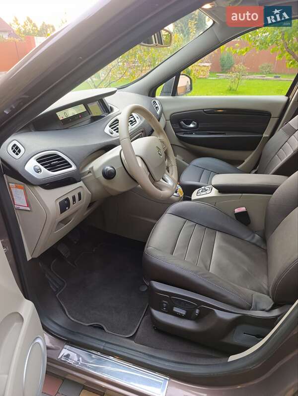 Мінівен Renault Scenic 2009 в Луцьку