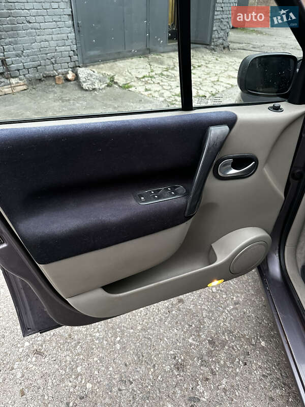 Мінівен Renault Scenic 2003 в Хмельницькому фото 10 Мінівен Renault Scenic 2003 в Хмельницькому