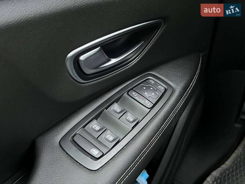 Минивэн Renault Scenic 2017 в Киеве