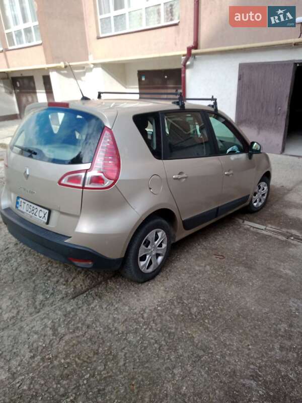Минивэн Renault Scenic 2009 в Ивано-Франковске