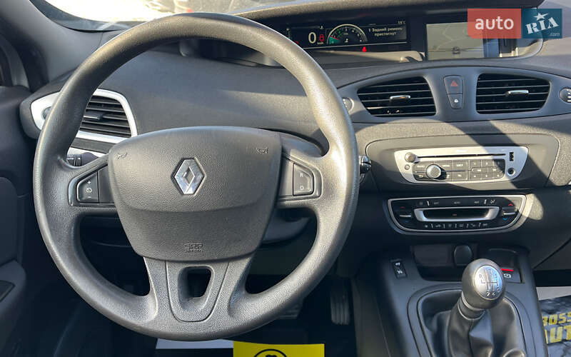 Мінівен Renault Scenic 2015 в Коломиї