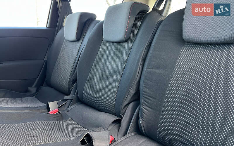 Мінівен Renault Scenic 2015 в Коломиї